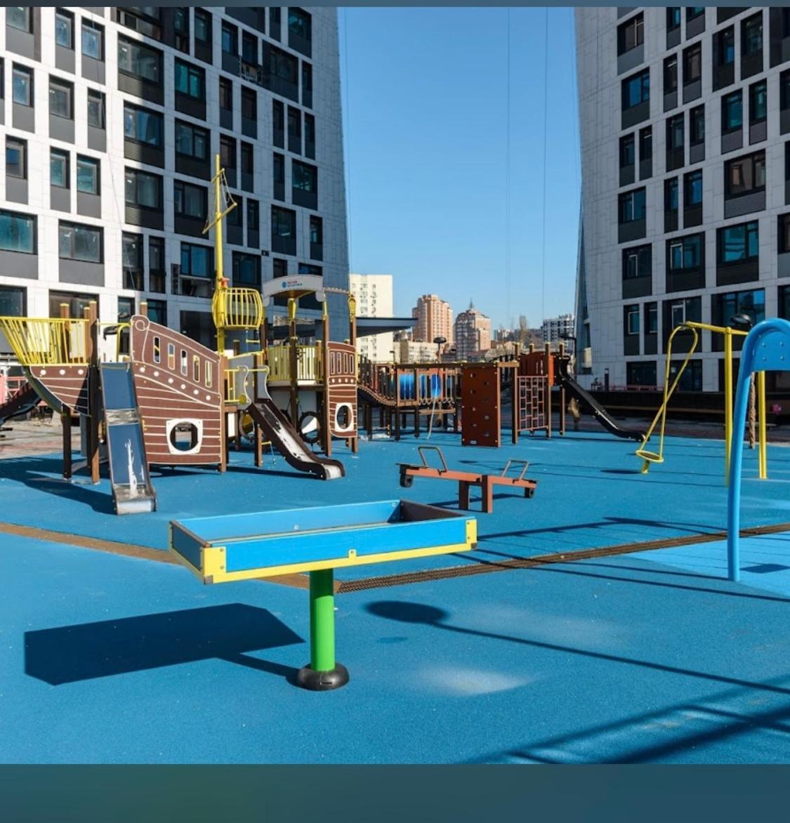 New Apart Lesi Ukrainky Blvd And Olimpiyska And Kreshchatyk And Manhattan City With Parking キエフ エクステリア 写真